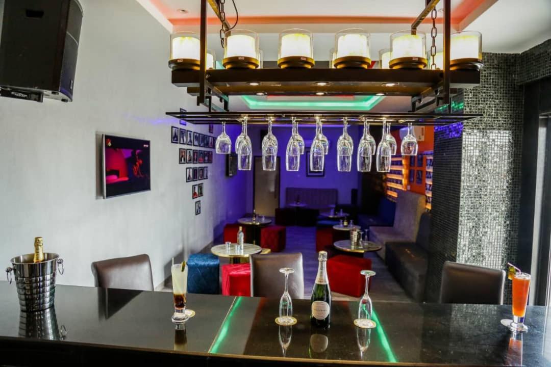 Perfecto La Villa Hotel And Suites Lagos Dış mekan fotoğraf