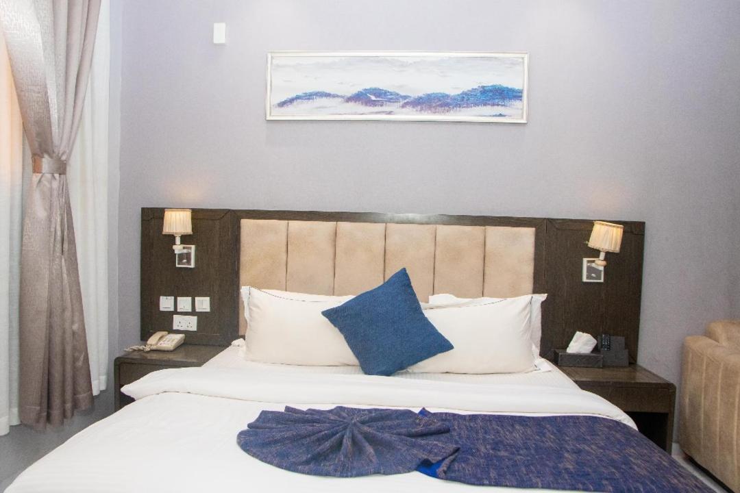 Perfecto La Villa Hotel And Suites Lagos Dış mekan fotoğraf