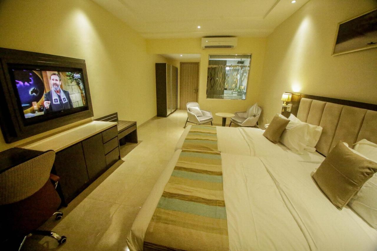 Perfecto La Villa Hotel And Suites Lagos Dış mekan fotoğraf