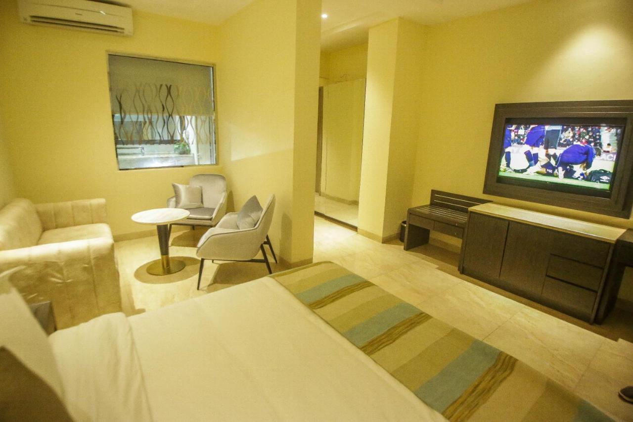 Perfecto La Villa Hotel And Suites Lagos Dış mekan fotoğraf