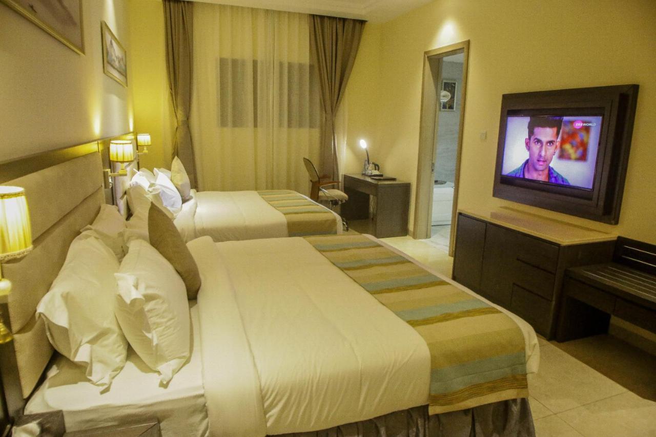 Perfecto La Villa Hotel And Suites Lagos Dış mekan fotoğraf